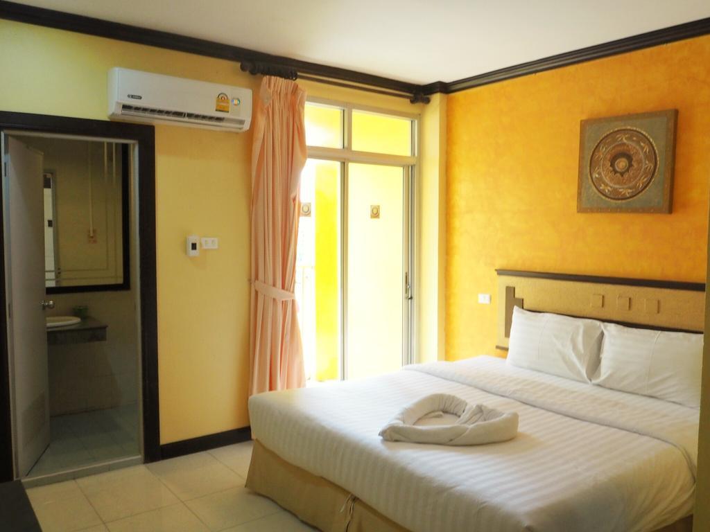 Отель Sea U Honey Patong Экстерьер фото