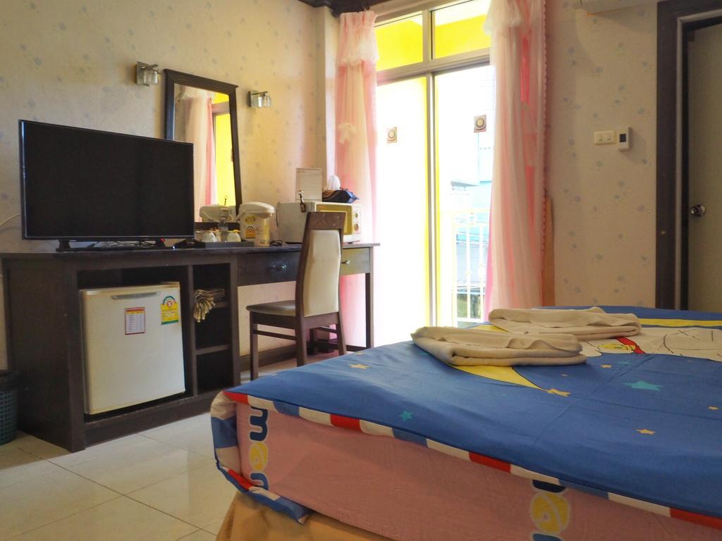 Отель Sea U Honey Patong Экстерьер фото